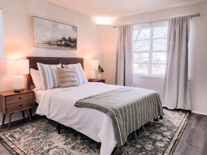 3 soverom, wi-fi (inkludert) og sengetøy