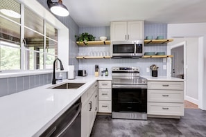 Fridge, microwave, oven, stovetop - Deacon Stays: The Polo - Walking Distance to Wake Forest University (Winston-Salem)