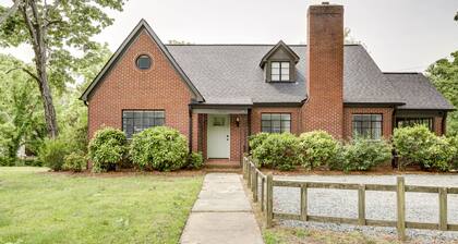 Deacon Stays: The Polo - Walking Distance to Wake Forest University