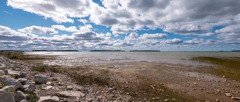 Sun loungers, beach towels