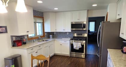 Single story, no steps, wide open living. Very close to airport and lake!