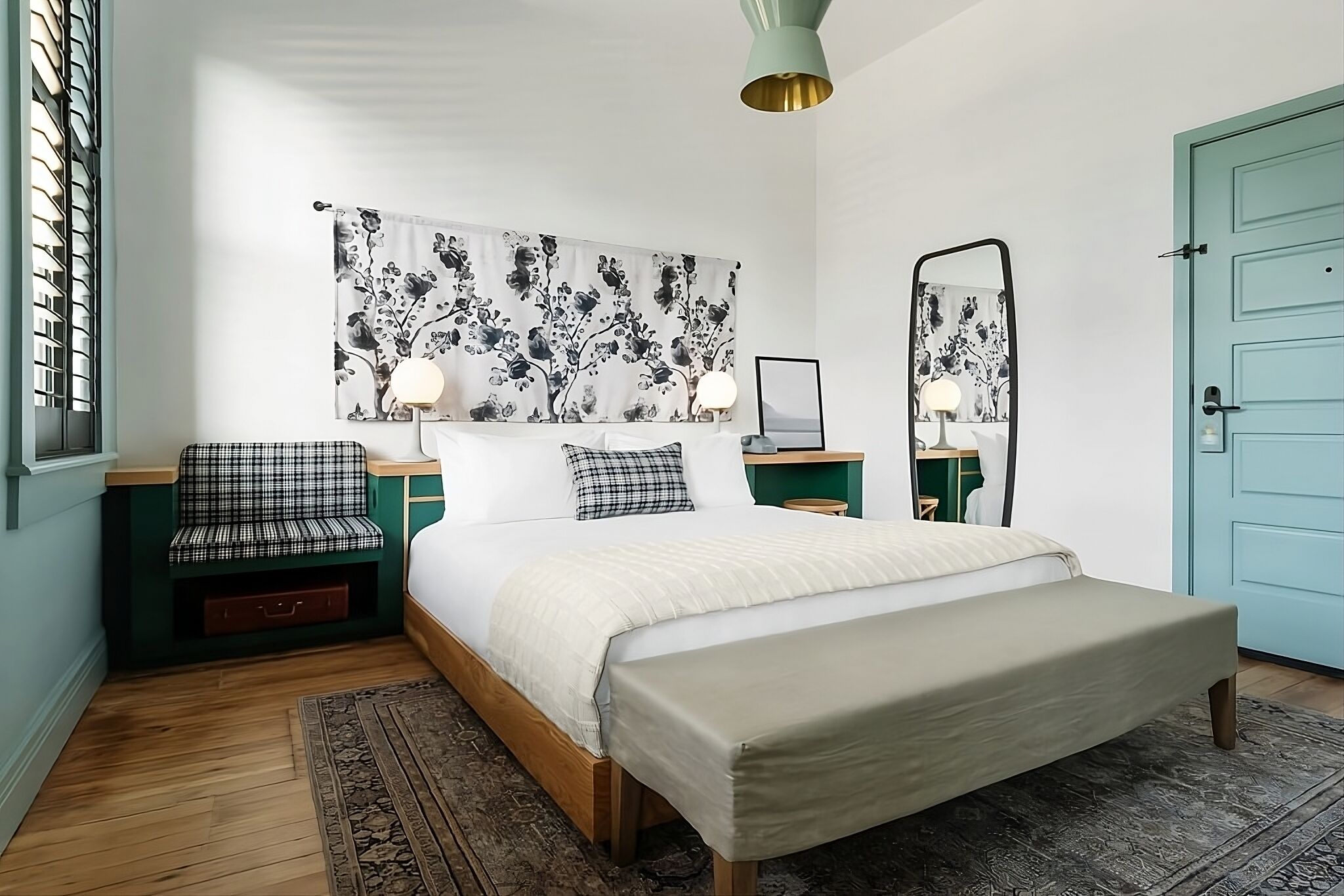 Experience Soothing Moments & Luxury! Pets Allowed, Near Pioneer Place