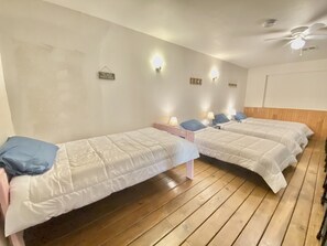 4 makuuhuonetta, ilmainen Wi-Fi, vuodevaatteet