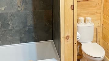 Comfort Cottage | Bathroom