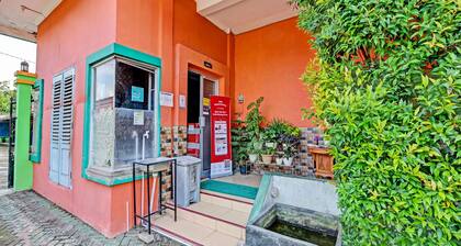 Spot On 91376 Hotel Bintang Flores