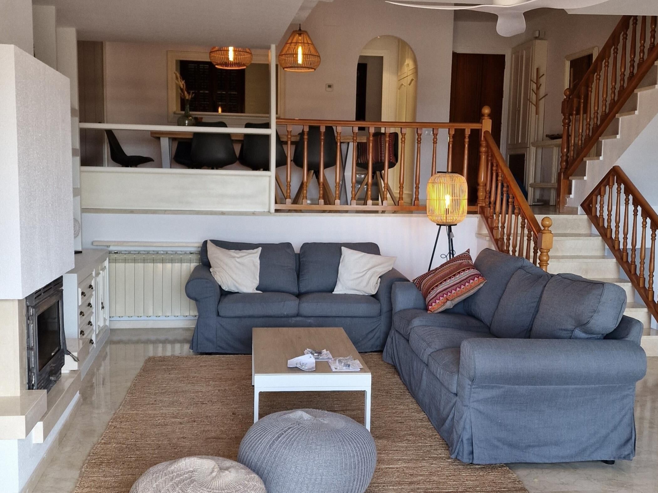 preciosa casa adosada