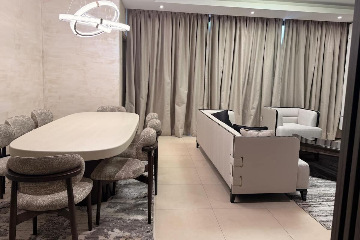 BridgeView Luxury Townhome located in Cantonments, Accra | Oleskelualue | Älytelevisio, Netflix, suoratoistopalvelut