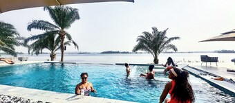 BridgeView Resort