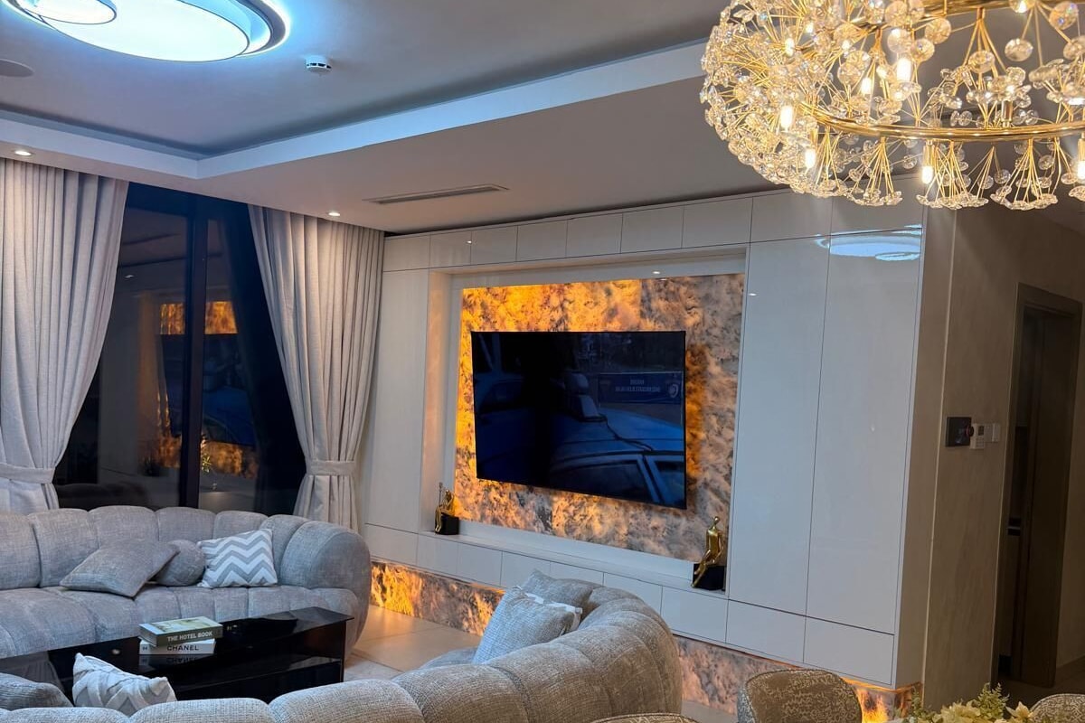 Three Bedroom Luxury Townhouse, located in Cantonments, Accra | Living area | 75-inch Smart TV with digital channels, TV, Netflix