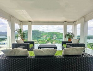 Svit Executive - 2 sovrum - sjöutsikt | Egyptiska bomullslakan och sängtillbehör av högsta kvalitet