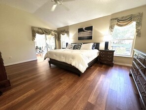 3 bedrooms, desk, iron/ironing board, WiFi