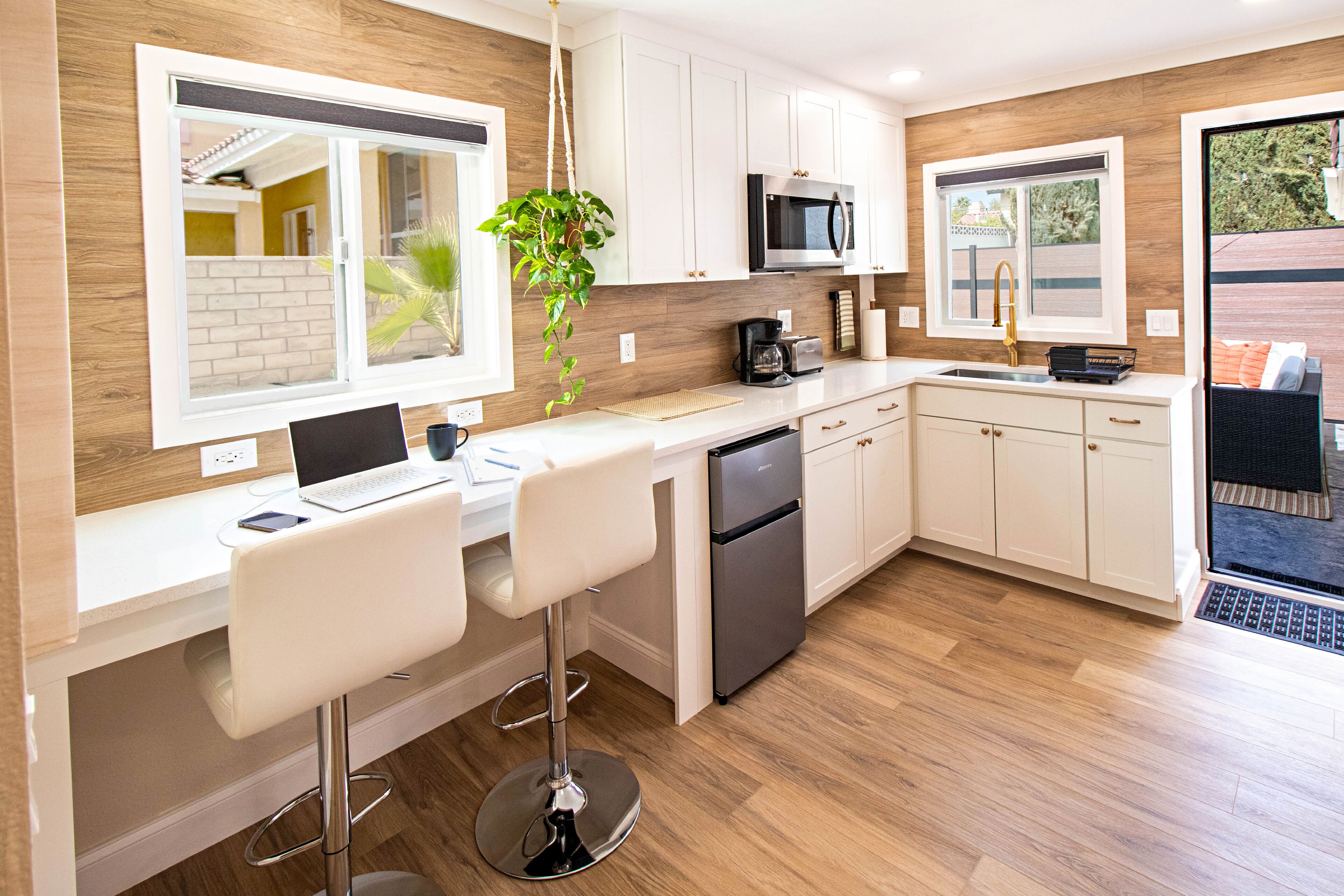 Quiet Retreat - Excellent for Couples or Traveling Profesionals