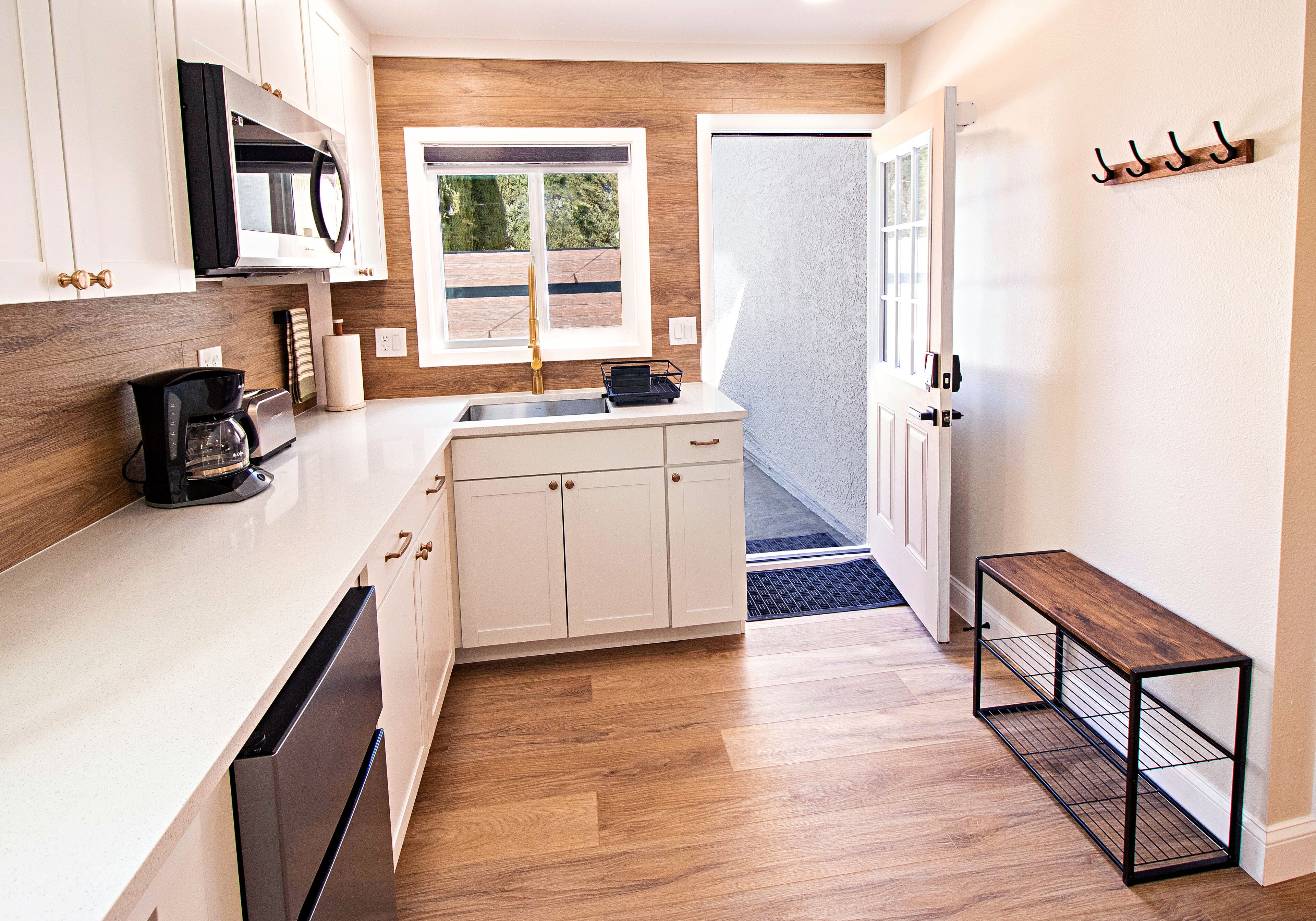 Quiet Retreat - Excellent for Couples or Traveling Profesionals