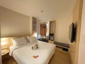Room - MaxOneHotels Premier Melawai   (Jakarta)