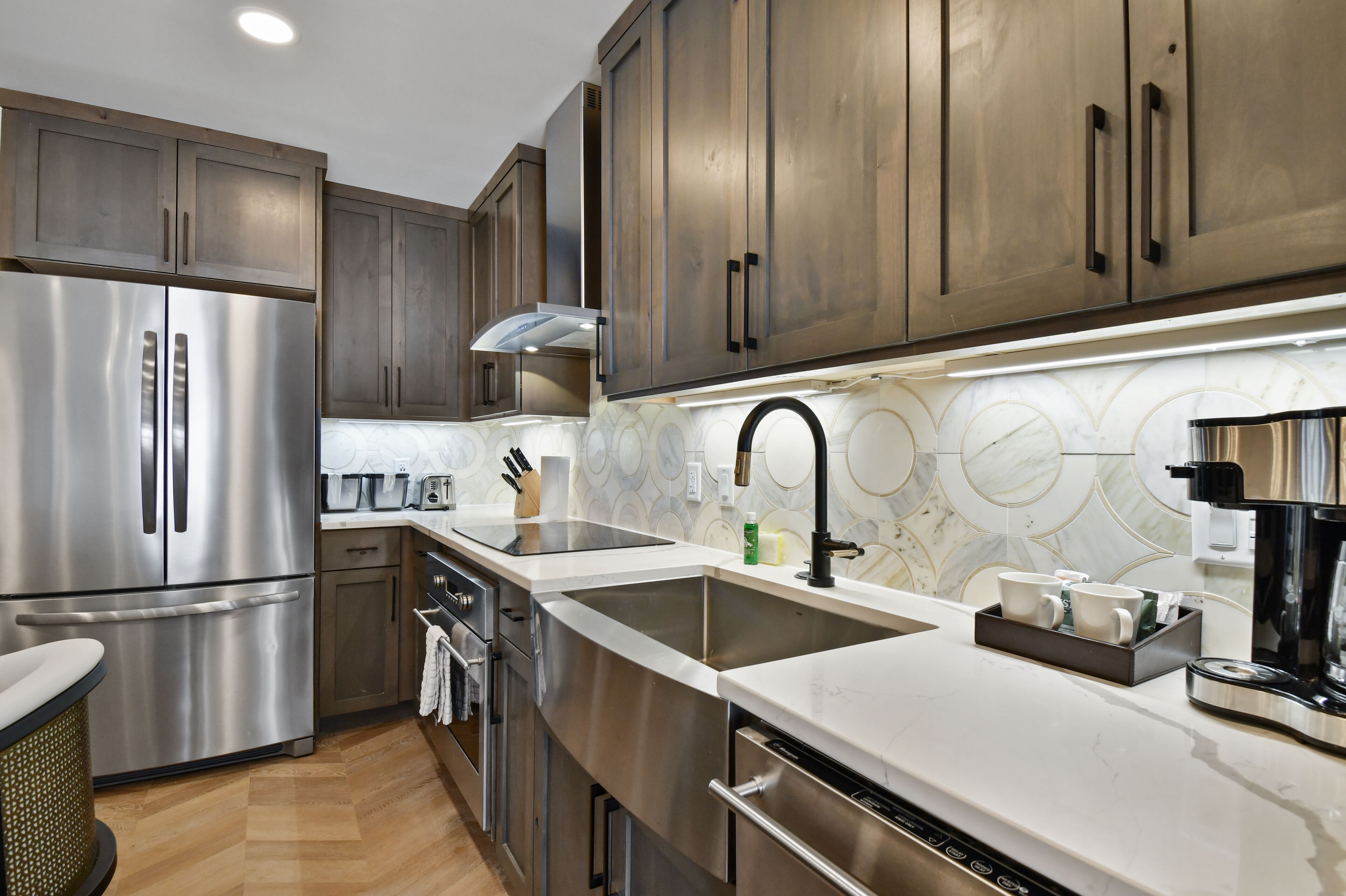 Ski in/out at Westgate, Remodeled 1BR, Resort amenities, Mutiple Pools, Spa, and Restaurant 4406