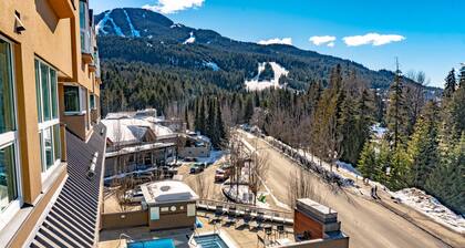 Le Chamois 211 - Ski in Ski out, Common Pool, Hot Tub & Gym