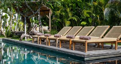 Stunning & Bright LUX 4BR Villa 5min to Berawa