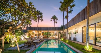 Stunning & Bright LUX 4BR Villa 5min to Berawa