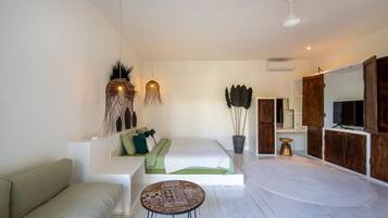 4 Schlafzimmer, Zimmersafe, Schreibtisch, Bügeleisen/Bügelbrett