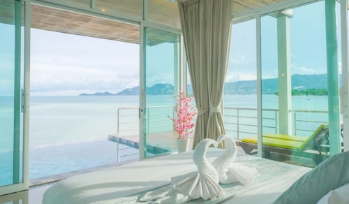 Smile Samui Chaweng Beach Front Resort