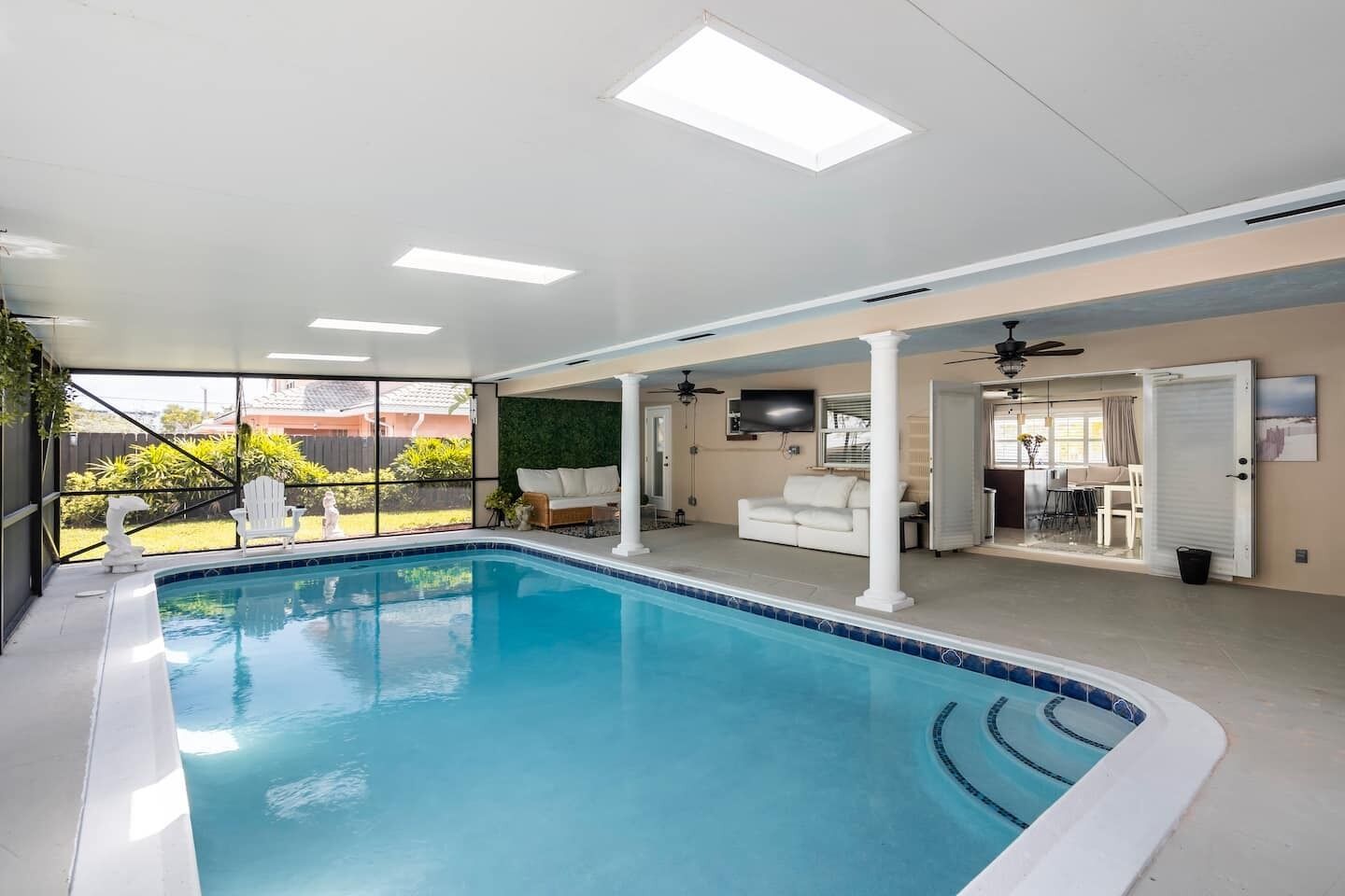Tranquil House with Wet Bar & Private Pool