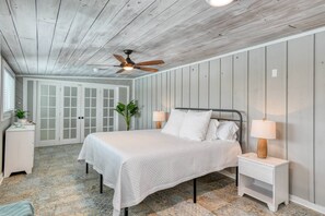 5 Schlafzimmer, Schreibtisch, Bügeleisen/Bügelbrett, kostenloses WLAN