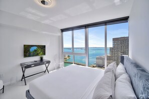 2 bedrooms, iron/ironing board, WiFi, bed sheets - Icon 2B/2B Ocean, Free Pool Spa HotTub (Miami)