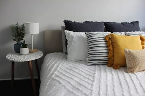 4 chambres, fer et planche Ă repasser, Wi-Fi, draps fournis