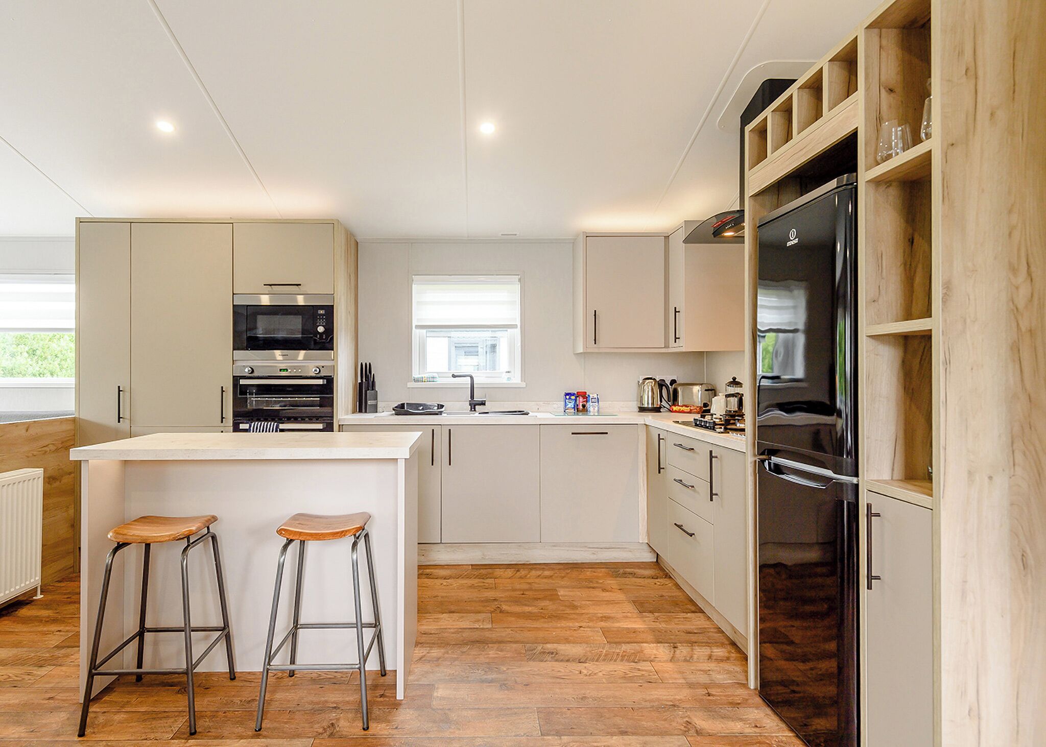 Fridge, oven, stovetop, toaster