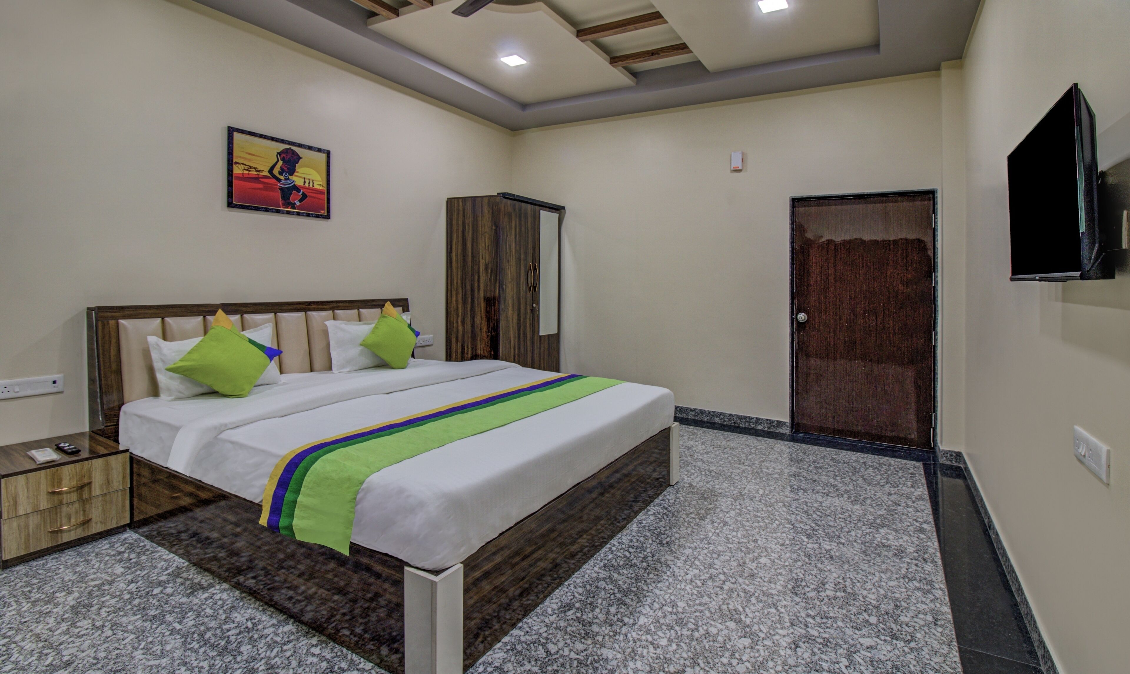 Treebo Trend Royal, Chandrapur