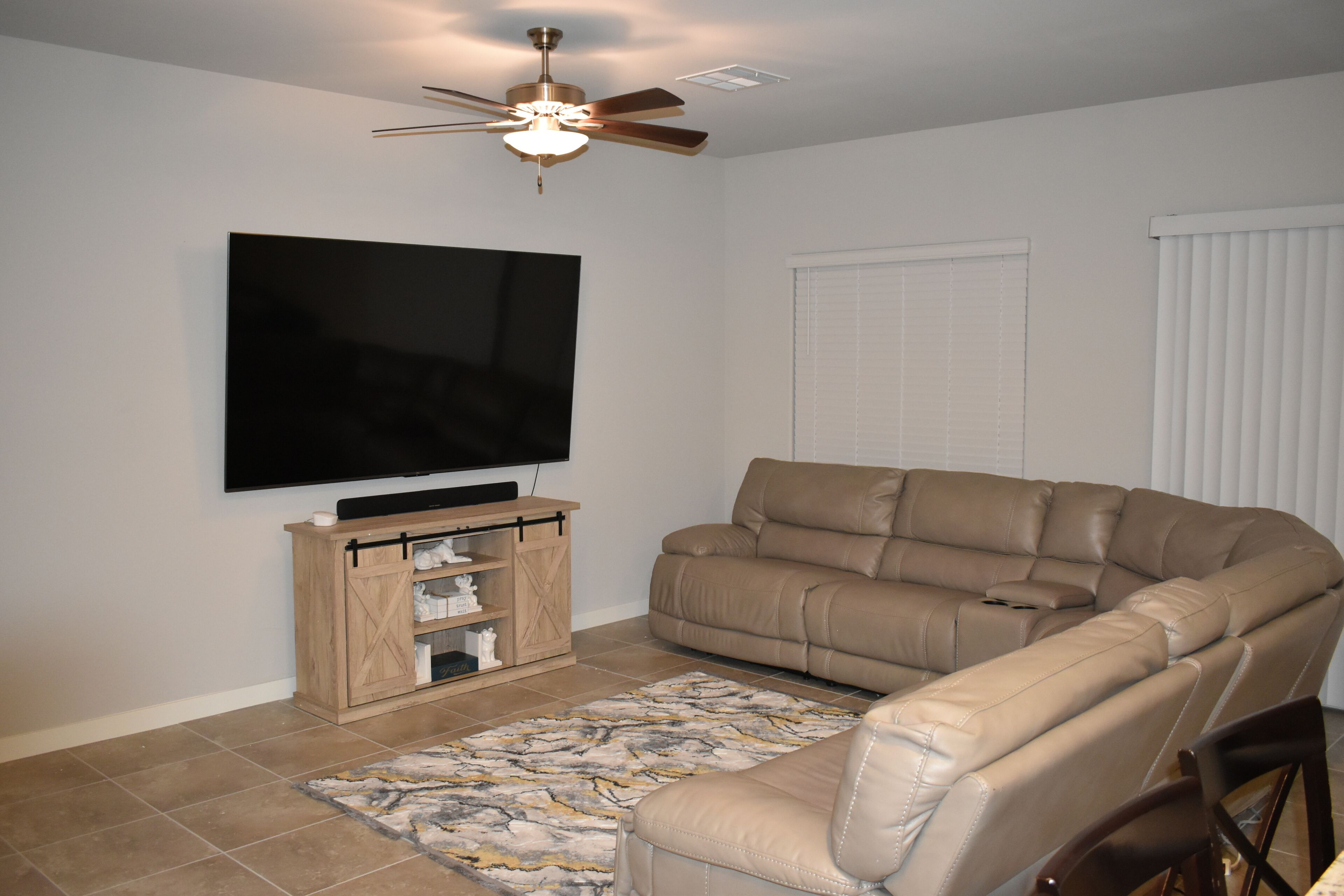 Newly built Family-Friendly 4BR House in 2022, Close to the Airport and Strip