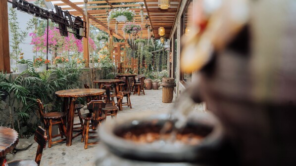 Coffee shop - Xuân Anh Garden (Ninh Binh)