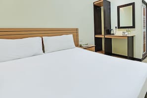 Free WiFi, bed sheets
