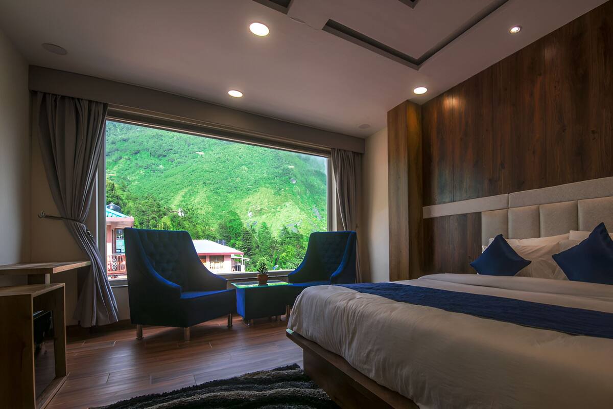 Premium Double Room | Select Comfort beds, free WiFi, bed sheets