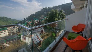 Valley view - Hotel Shivaay (Dharamshala)