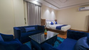 34-inch LED TV with digital channels, TV, printers - Hotel Shivaay (Dharamshala)