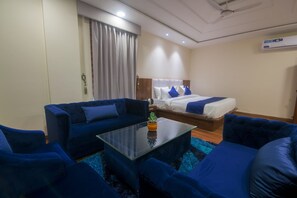 34-inch LED TV with digital channels, TV, printers - Hotel Shivaay (Dharamshala)