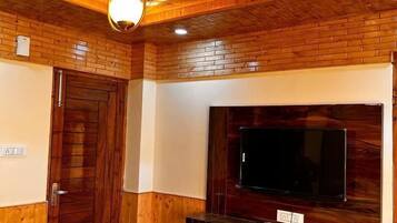 Superior Room | 1 bedroom, Egyptian cotton sheets, premium bedding, down duvets