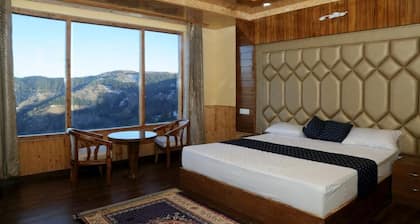Wood Crista Retreat by Park Tree