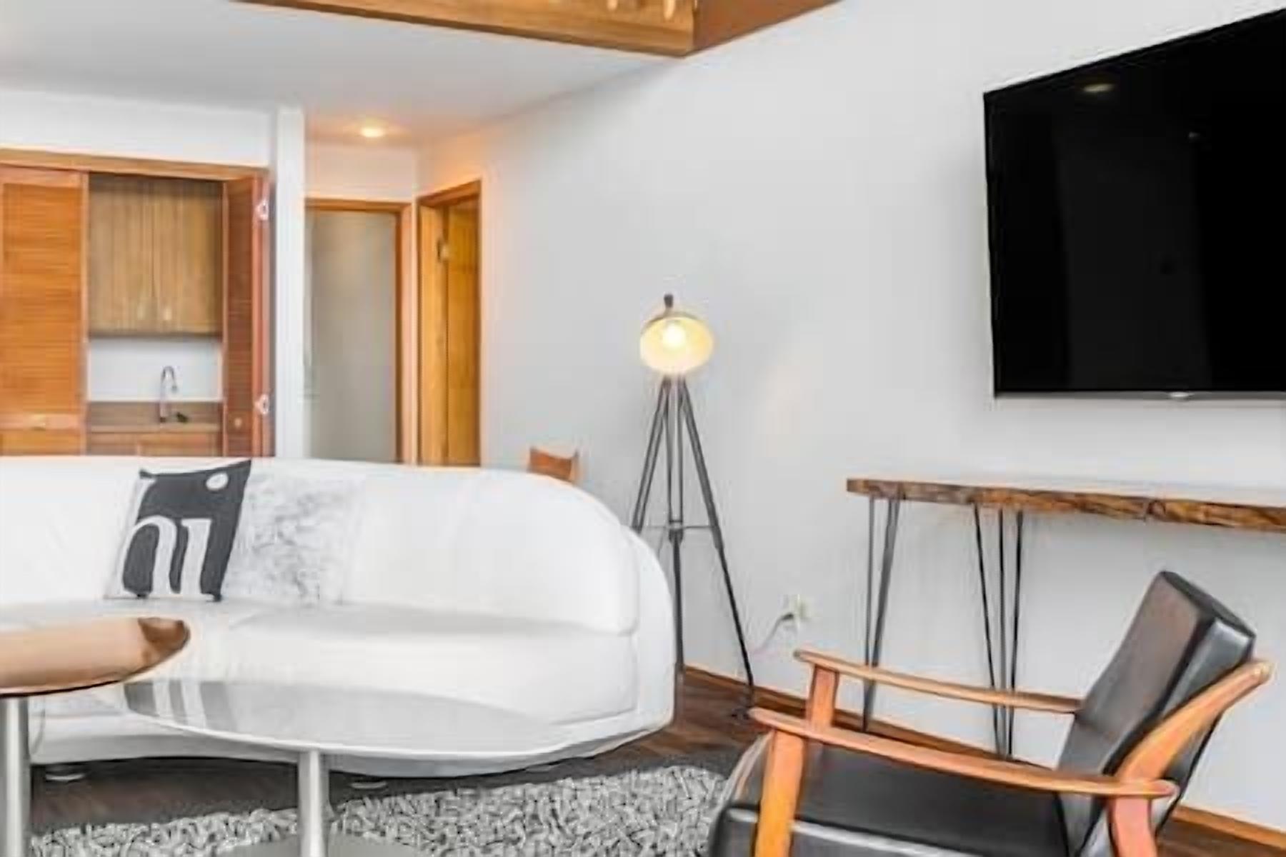 Quiet, private & peaceful beach house