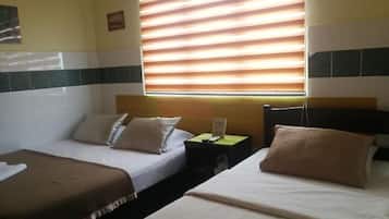 Suite Keluarga | 1 kamar tidur, ruang kerja ramah laptop, Wi-Fi gratis, dan seprai linen