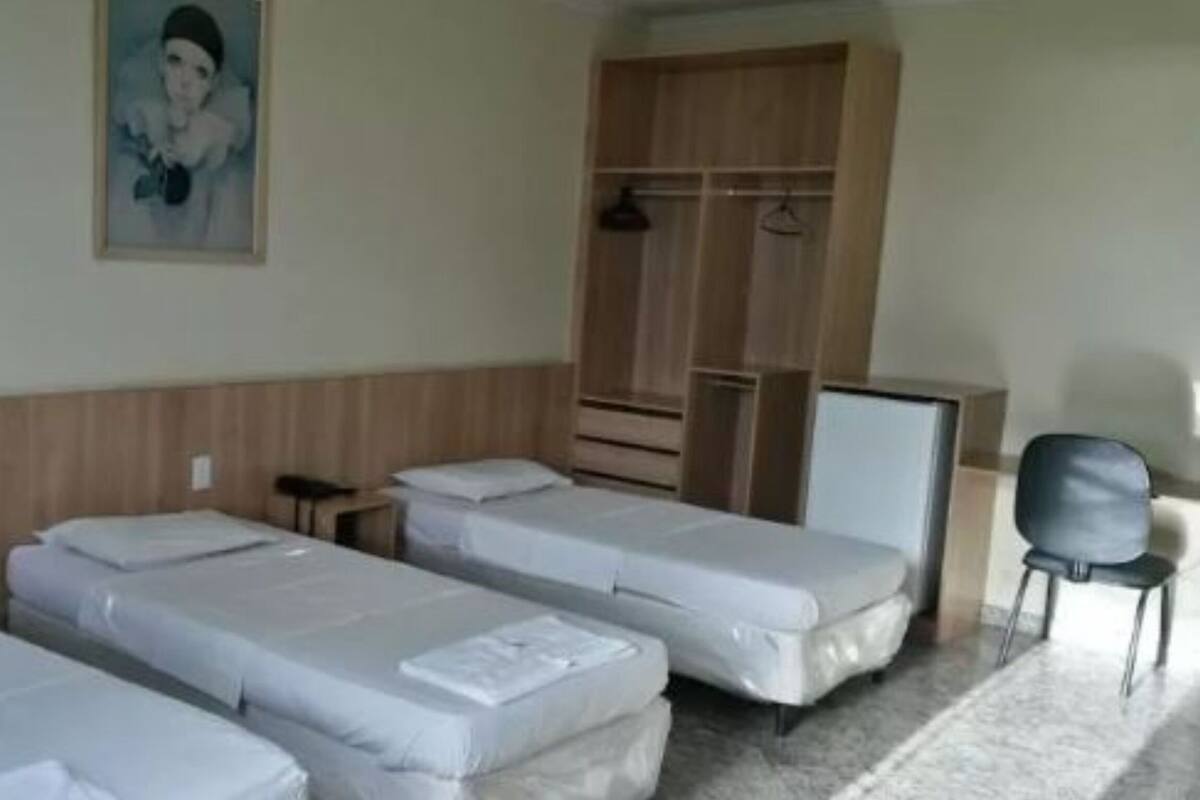 WiFi (free), bed sheets