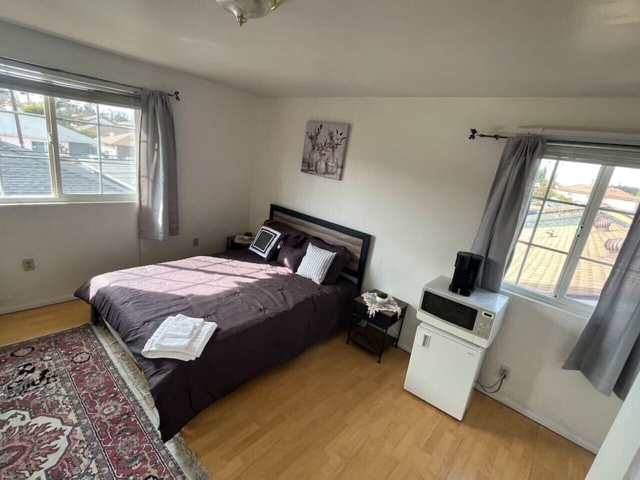 Quiet 1-Bedroom w/ Private Bath