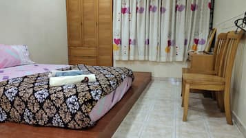 Double Room, Shared Bathroom | Cadar katil