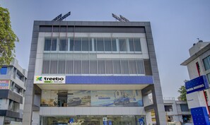 Exterior - Treebo Grand Lotus (Surat)