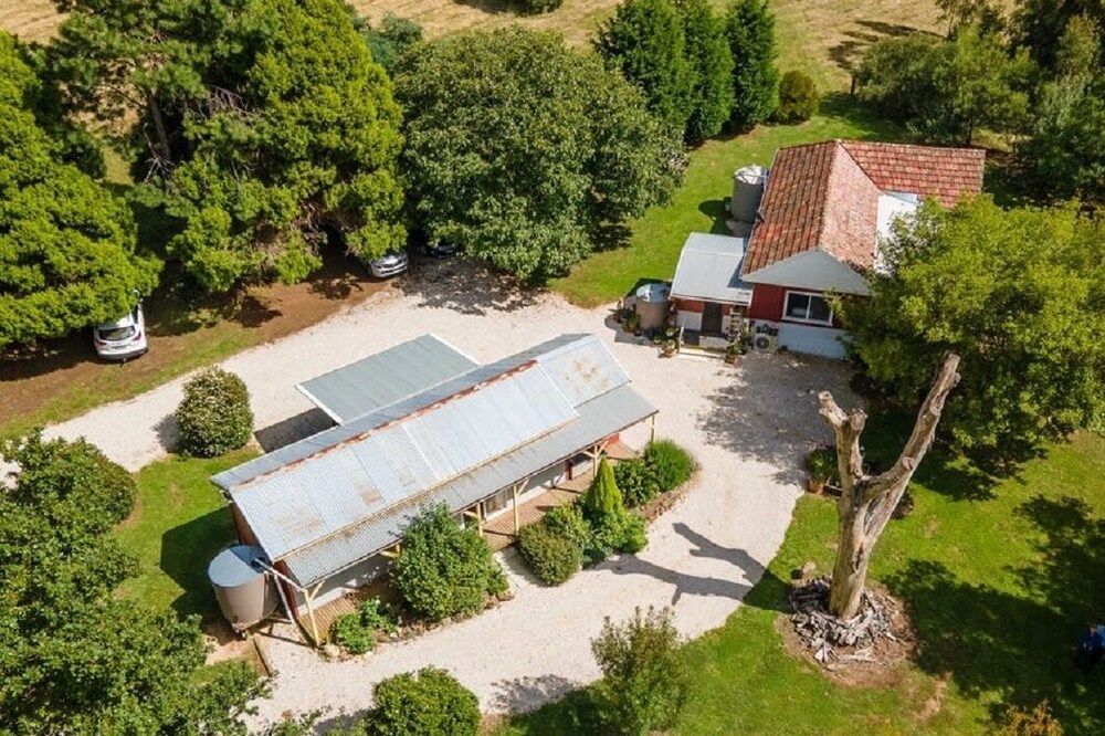 The Greenhill Cherry Homestead