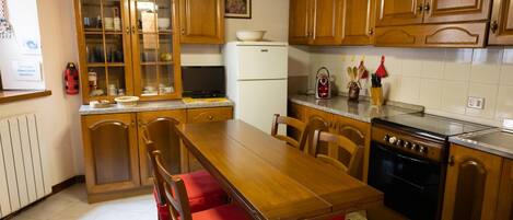 Fridge, oven, stovetop, high chair
