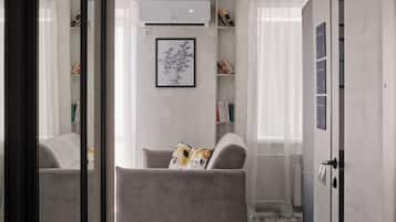 Estudio Deluxe | 1 dormitorio, ropa de cama de alta calidad, cortinas opacas