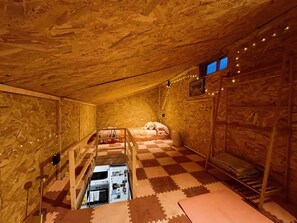 4 bedrooms, WiFi, bed sheets