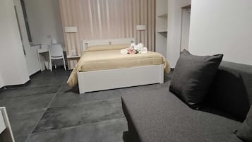 Perhehuone | Ylelliset vuodevaatteet, yksilöllisesti sisustettu